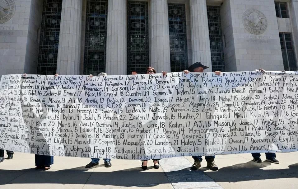 Meta i YouTube: Presuda protiv arhitekture beskonačnog skrolovanja koja šteti mladima