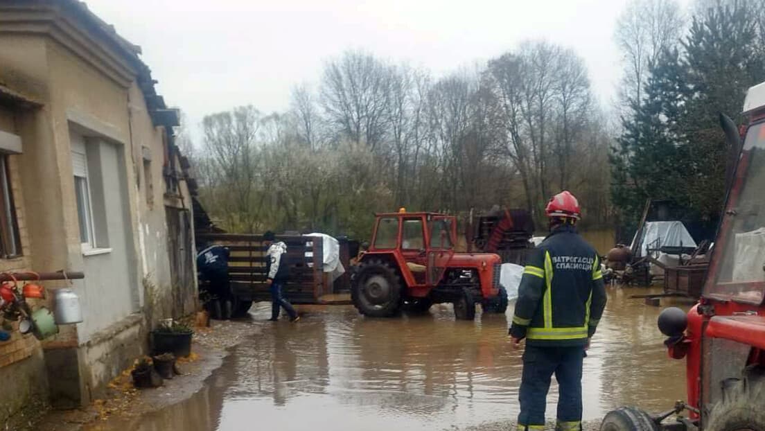 Sektor za vanredne situacije angažovan zbog intenzivnih padavina — 20 agregata ustupljeno EPS‑u