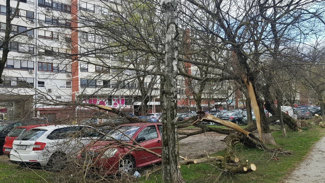 Posle snažne oluje u Zagrebu: Vrtići otvoreni, škole još zatvorene — 1.463 intervencije vatrogasaca