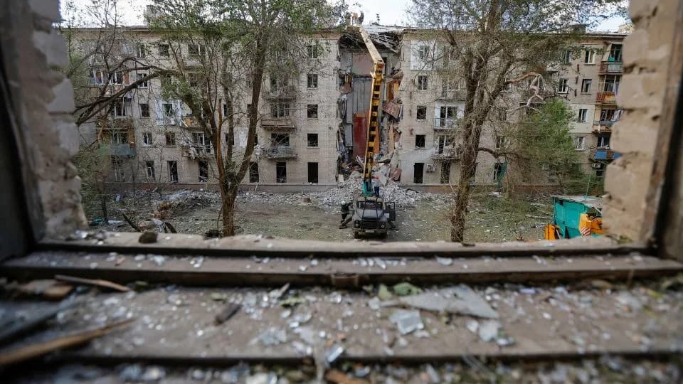 Rusija Ponovo Tvrdi Zauzimanje Luhanska — Stvarna Slika Pokazuje Drugačije