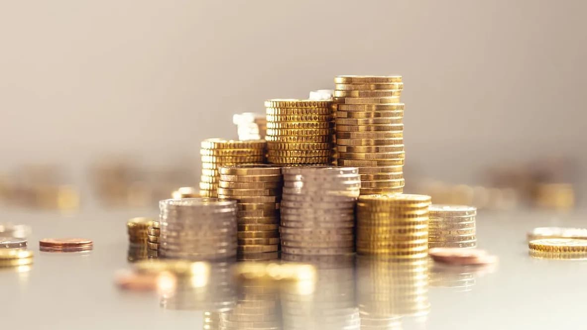 Dva Planinara Pronašla Limenku Sa 598 Zlatnih Novčića U Češkoj — Blago Vredno Preko 330.000$