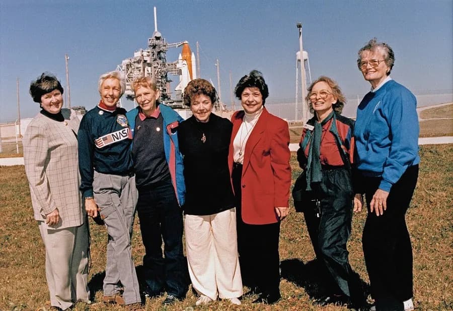 Space Hall of Fame u Alamogordu uvodi pet novih imena: Mercury 13, Mayor, Kelly blizanci, Johnson i O'Hara