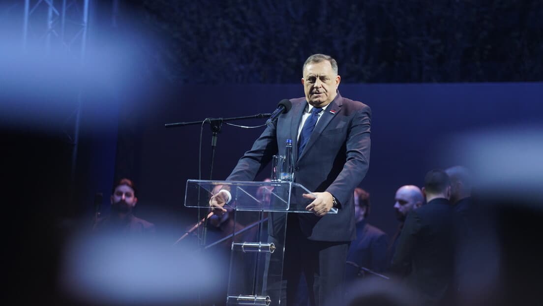 Dodik Posetio Saborni Hram Svetog Save i Školu u Milvokiju: "Republika Srpska Je Uvek Uz Svoj Narod"