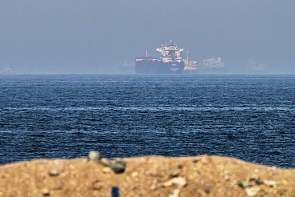 OPEC+ Najavio Skroman Porast Proizvodnje — 188.000 Barela Dnevno Dok Iran Drži Hormuški Moreuz