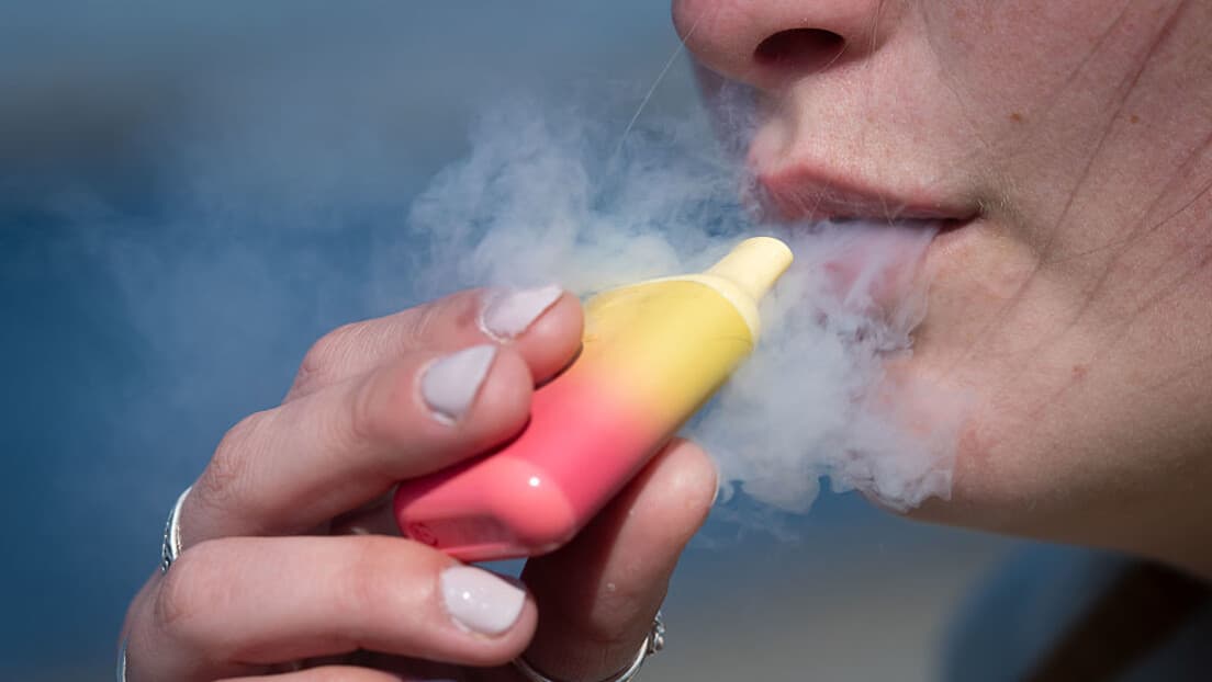 Opasan trend među mladima: Vejpanje može dovesti do "kokičastih pluća" (bronhiolitis obliterans)