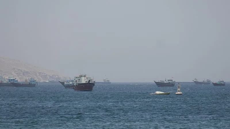 SAD Pokrenule "Project Freedom": Tvrde Da Su Potopile Iranske Brze Čamce I Oborile Projektile I Dronove Dok Otvaraju Hormuz