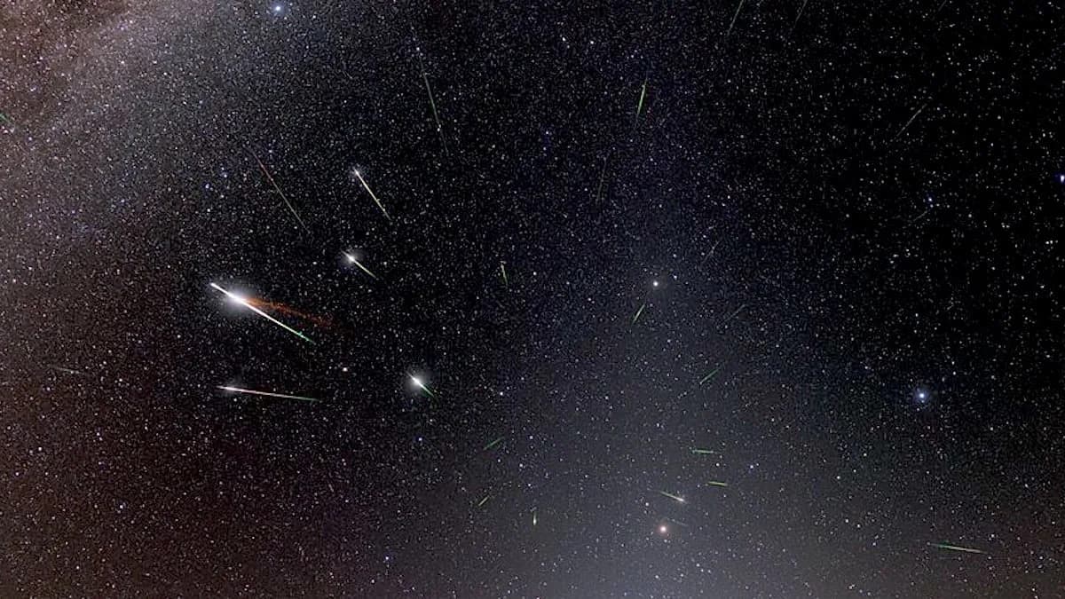 Pogledajte gore! Eta Aquariidi — meteorski roj Halleyjevog kometa dostiže vrhunac 5. maja 2026.