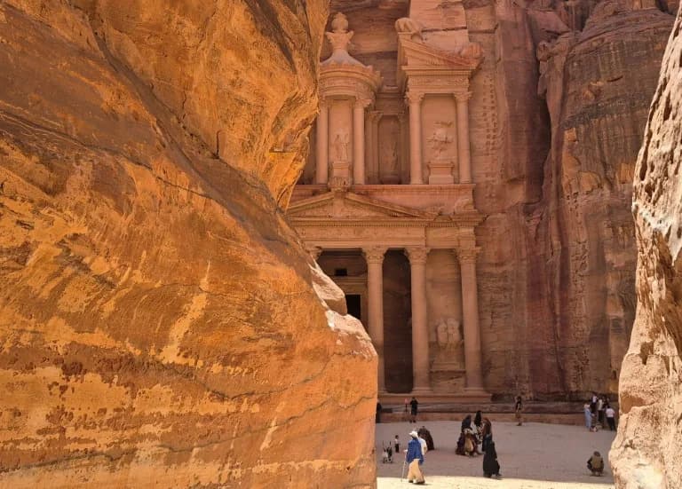 Petra Ostala Pusta Nakon Izbijanja Rata: Turizam Jordana U Velikoj Krizi