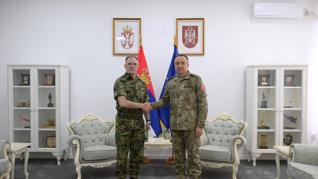 Mojsilović i komandant KFOR‑a: Situacija na KiM je osetljiva i zahteva budnost međunarodnih snaga