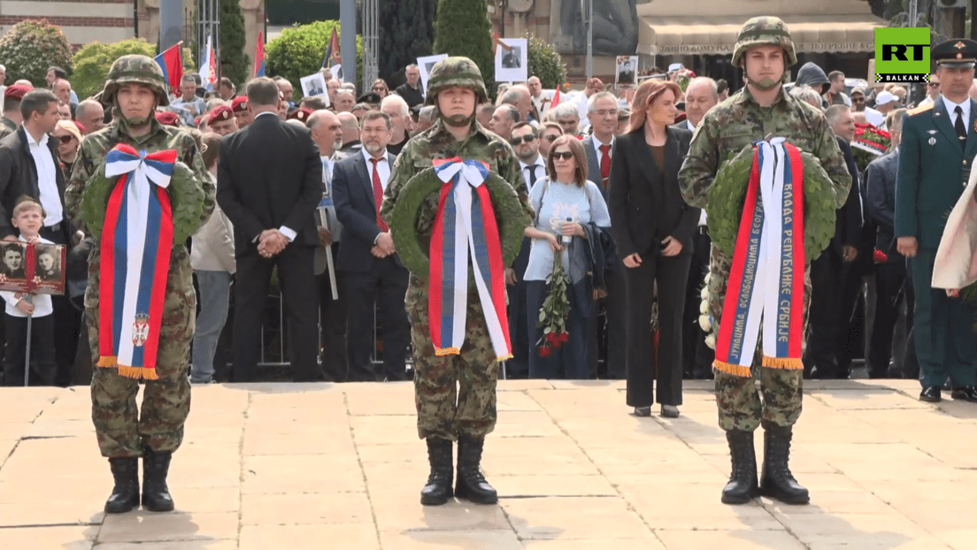 Dan pobede: Marš "Besmrtni puk" u Beogradu i polaganje venaca kod Memorijala