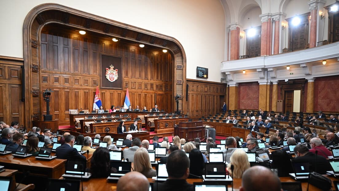 Skupština Raspravlja O Izbornim Izmenama: Pitanja O NIS‑u, Državnim Apotekama I Rokovima Ustavnog Suda
