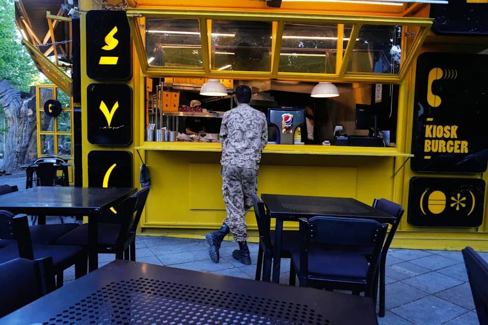 Soaring Inflation and Economic Collapse Threaten Iran's Homefront Amid War and US Blockade