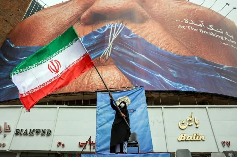 Azijske berze pod pritiskom: Zastoj u pregovorima SAD–Iran i problemi u AI podstiču padovi