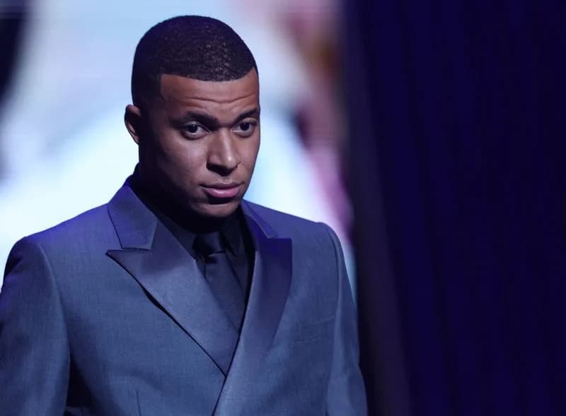 Mbappé Protiv Bardelle: Javna Rasprava Oko Uspona Krajnje Desnice U Francuskoj
