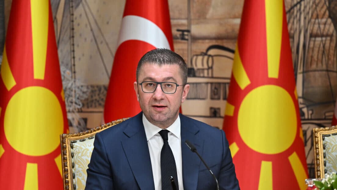 Mickoski: Polaganje Pravnosudnog Ispita Na Albanskom Biće Rešeno, Ali Protesti Su Prekršili Zakon