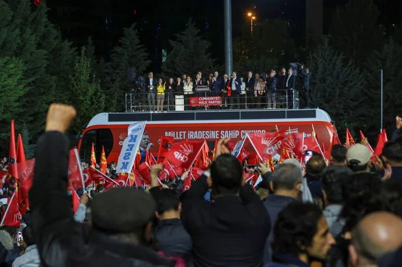 Turska kriza: Sud poništio kongres CHP-a, Kilicdaroglu vraćen — opozicija najavljuje otpor