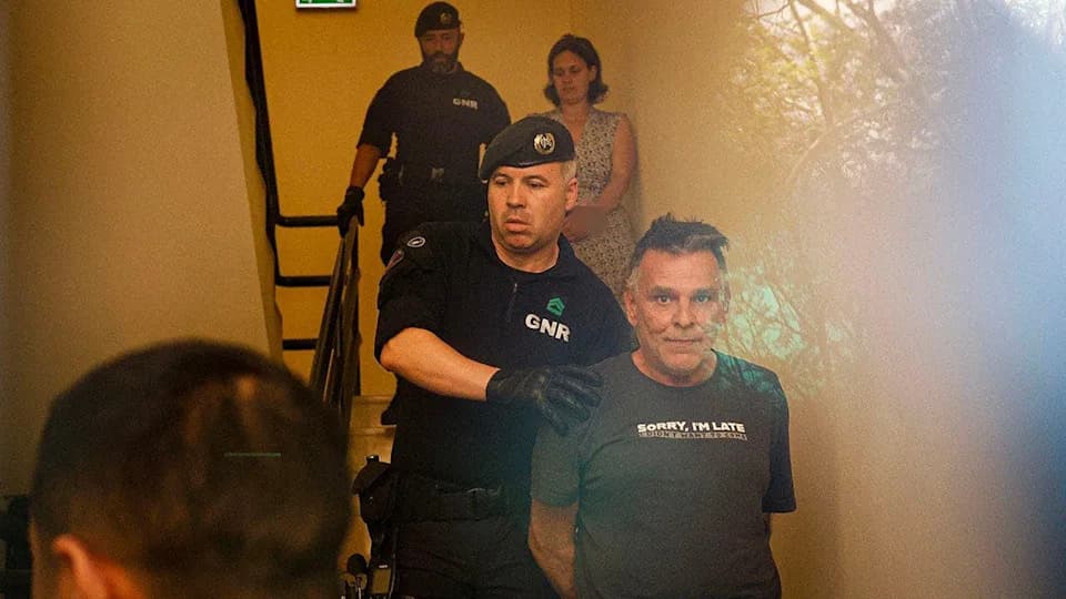 Majka i bivši policajac privedeni u Lisabonu zbog navodnog ostavljanja povezanih sinova u udaljenoj šumi