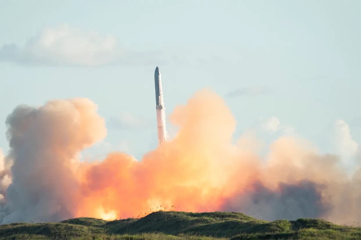 FAA Naložila SpaceX‑u Istragu Posle Kvara Super Heavy Pojačivača Starship V3