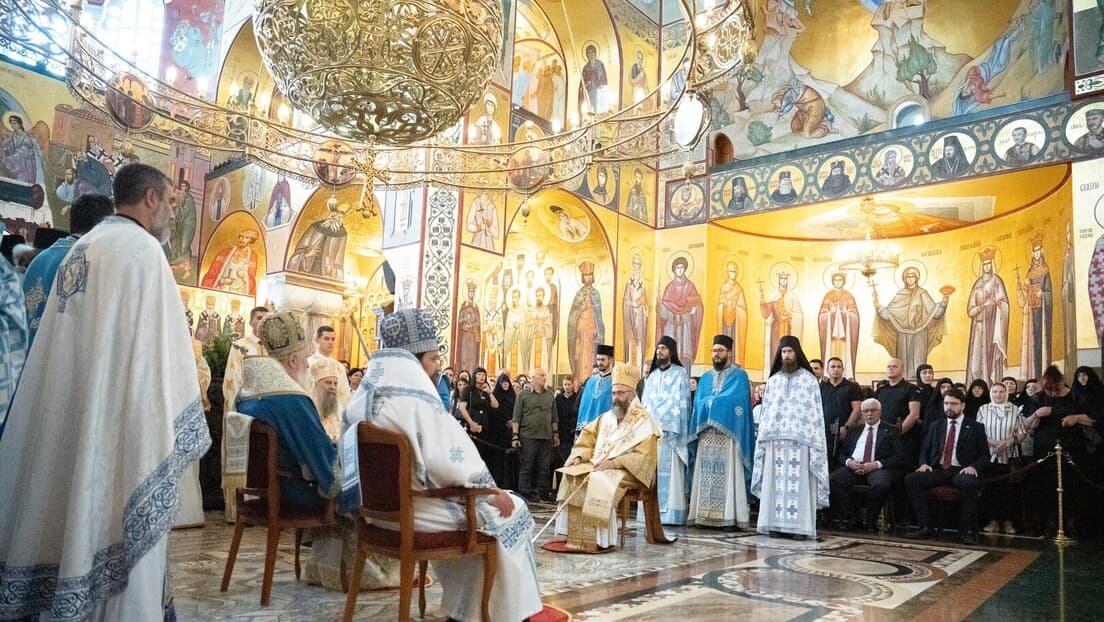 Mandić: Dolazak patrijarha Porfirija Veliki Blagoslov — Poruke Koje Objedinjuju Vernike
