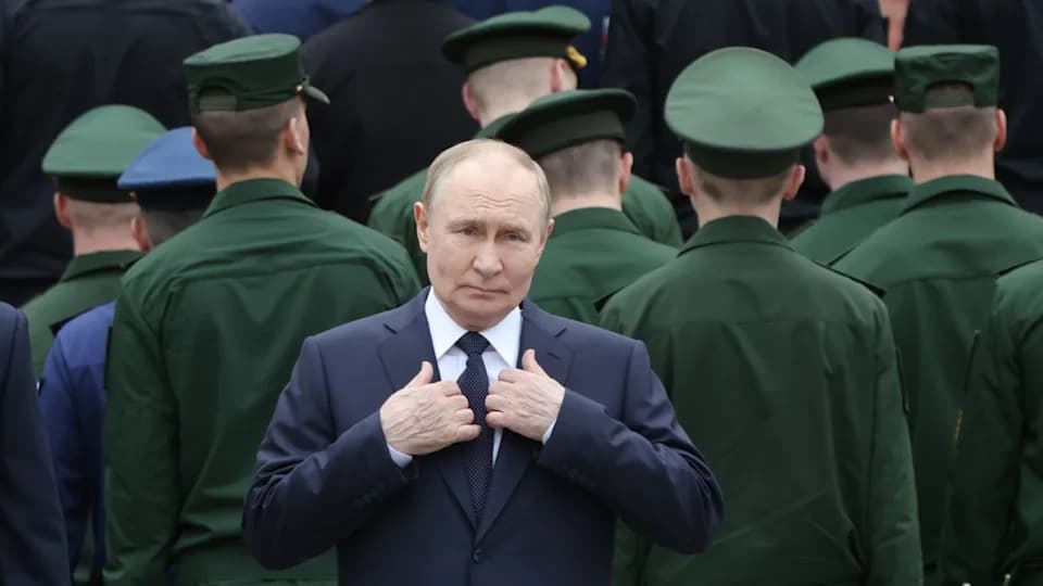 Moskva Pod Udariom Dronova — Putinova Naracija Se Raspada