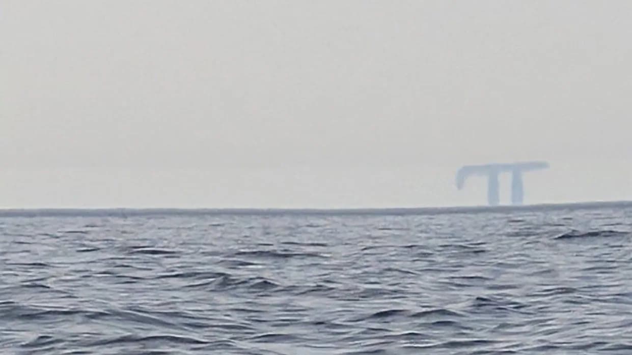 Fata Morgana kod Cornwalla: Preokrenuti "nosač aviona" koji je izgledao kao medved i simbol Π