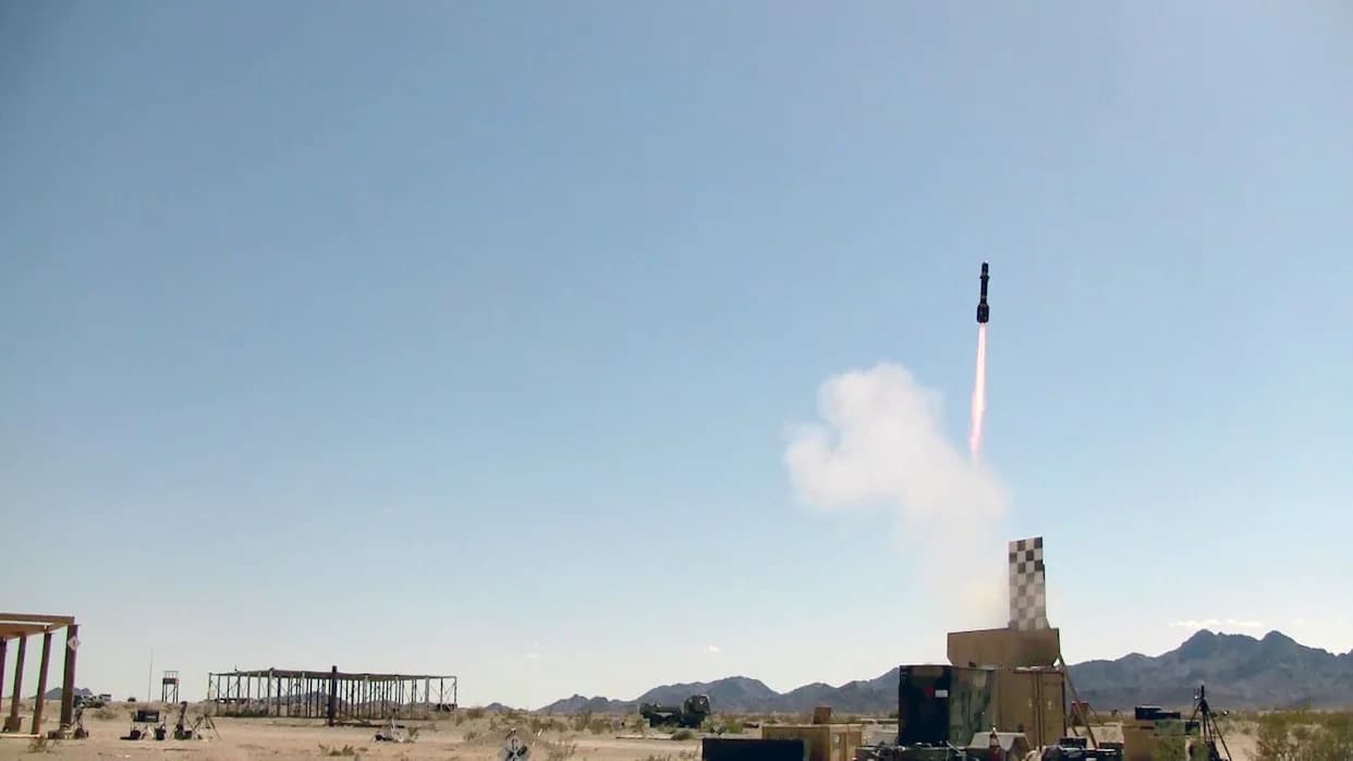 Lockheedov GRIZZLY Oborio Group 3 Napadački Dron JAGM Raketom