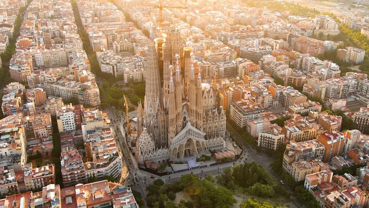 Papa Leo XIV Blagoslovi Završnu Kulu Sagrada Família U Barseloni — 10. Jun