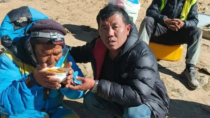 Čudo Na Everestu: Vodič Dawa Sherpa Pronađen Živ Posle Šest Dana