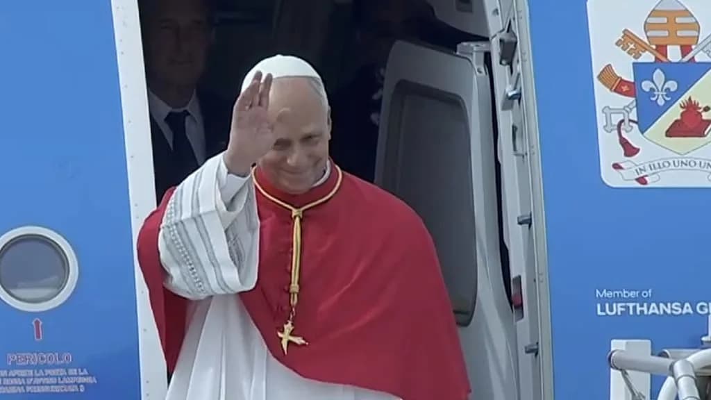 Papa Leo XIV U Španiji: Istorijska Poseta, Milioni Vernika i Značajan Ekonomski Uticaj