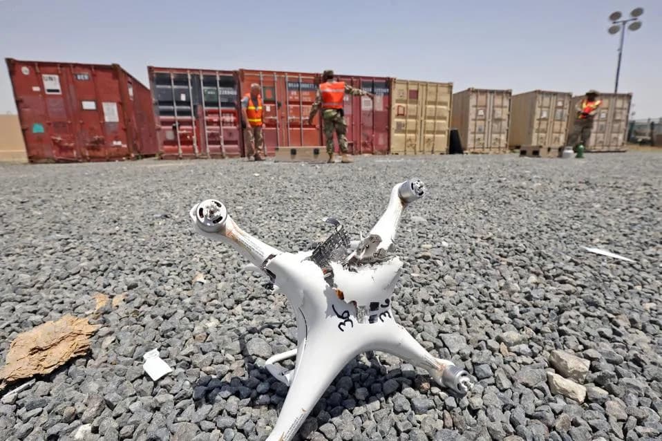 Kuvajt Jača Vazdušnu Odbranu Jeftinim Protiv-Dron Rešenjima Roadrunner-M i Anvil