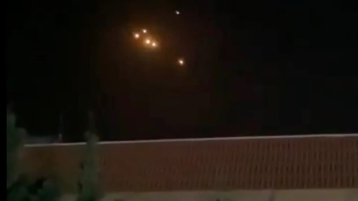 Iran Lansirao Balističke Raketе Prema Izraelu: Sirene, Presretanja i Pozivi Na Uzdržanost