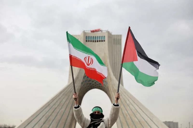 Iran Objavio Snimke Proslava Nakon Lansiranja Raketa Ka Izraelu — Stručnjaci: Nisu Spontane