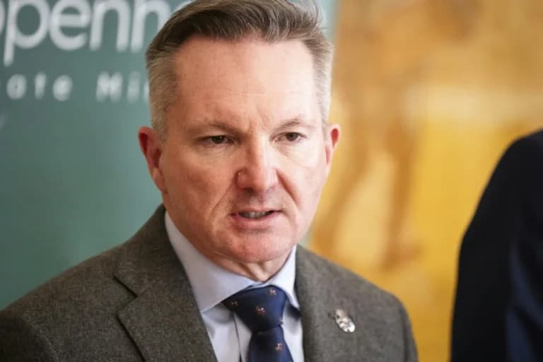 Moramo Se Osloboditi Fosilnih Goriva — Chris Bowen Predvodi Pregovore COP31 Dok Rat Trese Energetska Tržišta