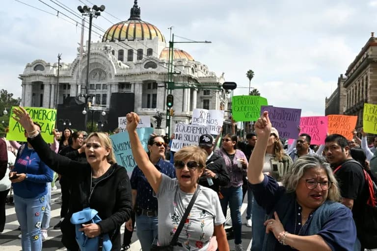 Demonstranti Blokirali Pristup Stadionu Azteca U Meksiko Sitiju Pred Otvaranje Mundijala