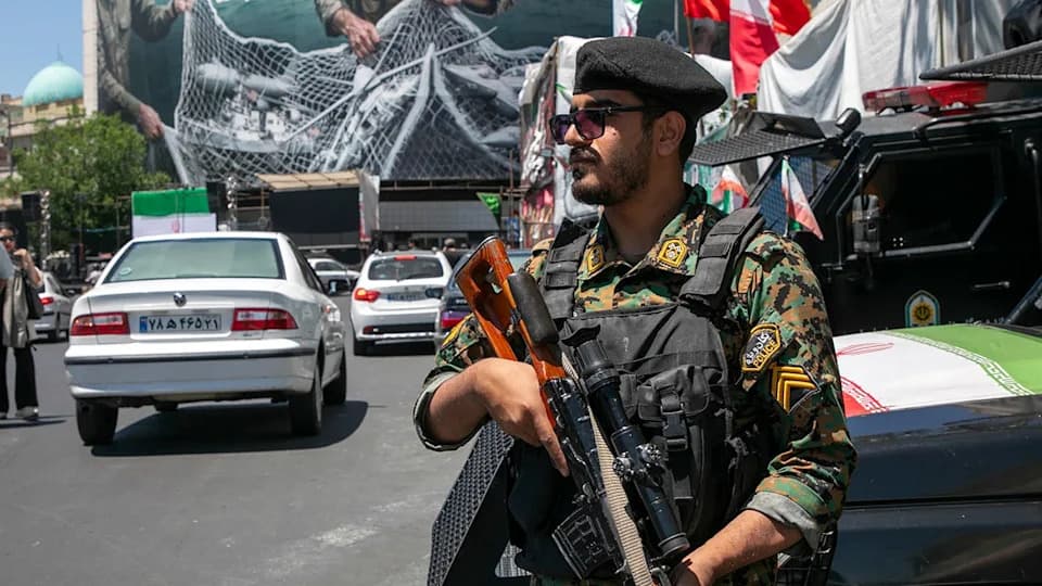 Unutar Teherana: Mladi Iranci Opisuju Pojačanu Kontrolu IRGC‑a, Siromaštvo i Molbu Trampu — "Ostanite Dosledan"