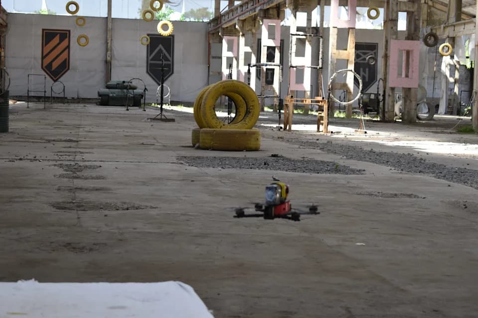Kako Killhouse Academy Obučava Ukrajinske Pilote Dronova Da Prežive Na Frontu