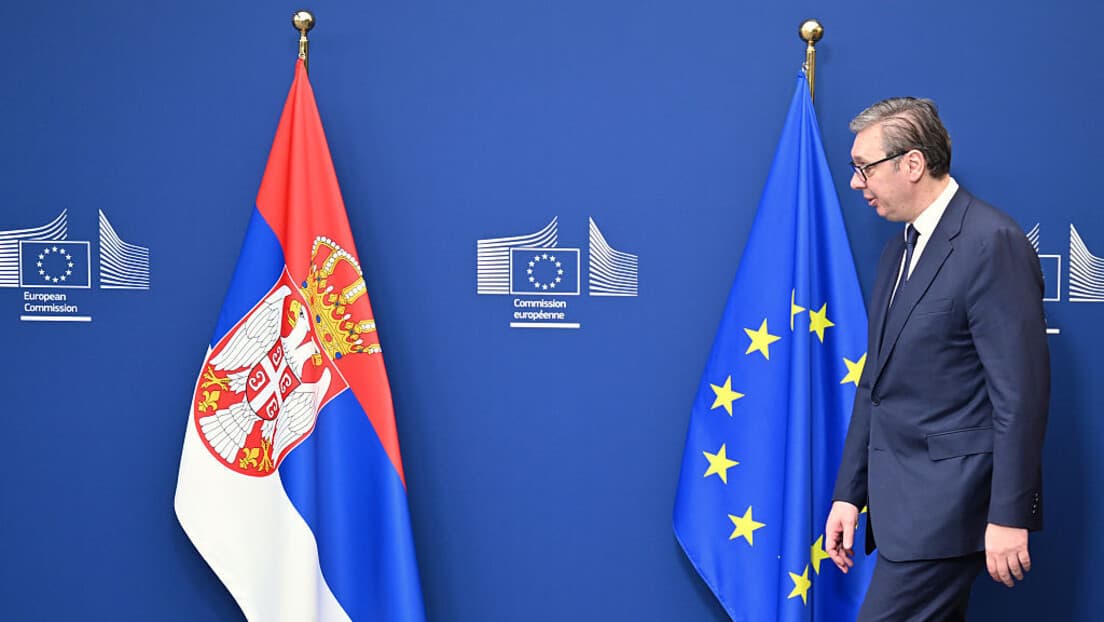 Politico: Brisel Je Razmatrao "Nagradu" Za Srbiju — Plan Zaustavljen Nakon Vučićeve Najave Ostavke I Izbora