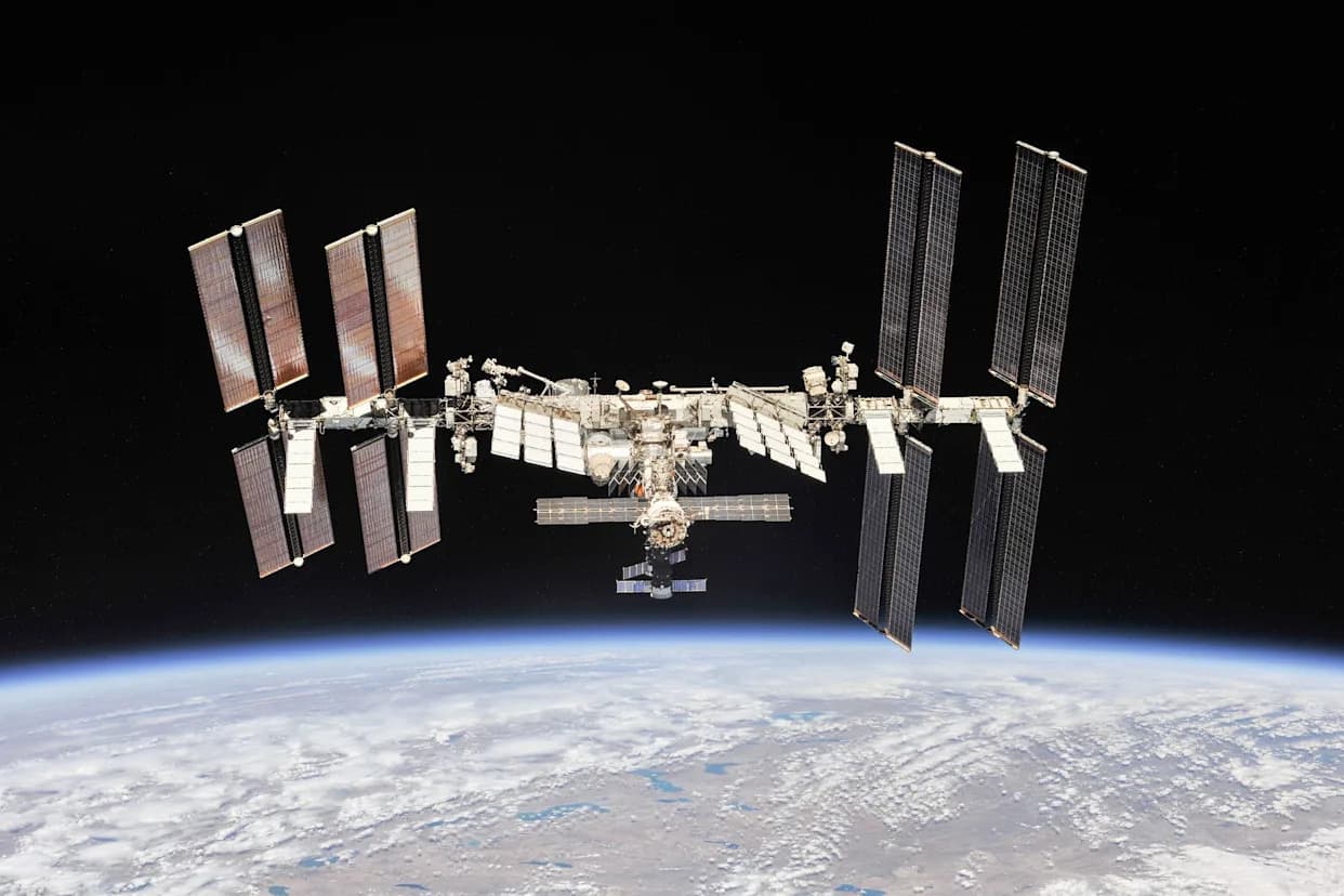 Sedmosatna svemirska šetnja: NASA astronauti popravili robotsku ruku na ISS