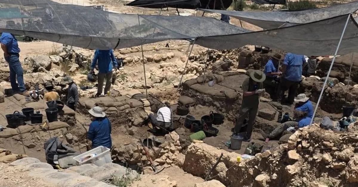 Mogući Ostaci Šatora Sastanka Otkriveni Na Tel Shilohu — Južni Zid I Ritualni Nalazi