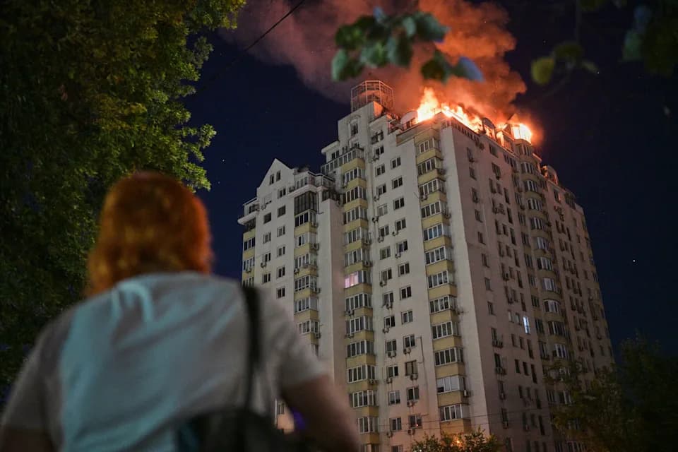 Putin Minimizira Nestašice Goriva Dok Pojačava Napade na Ukrajinu