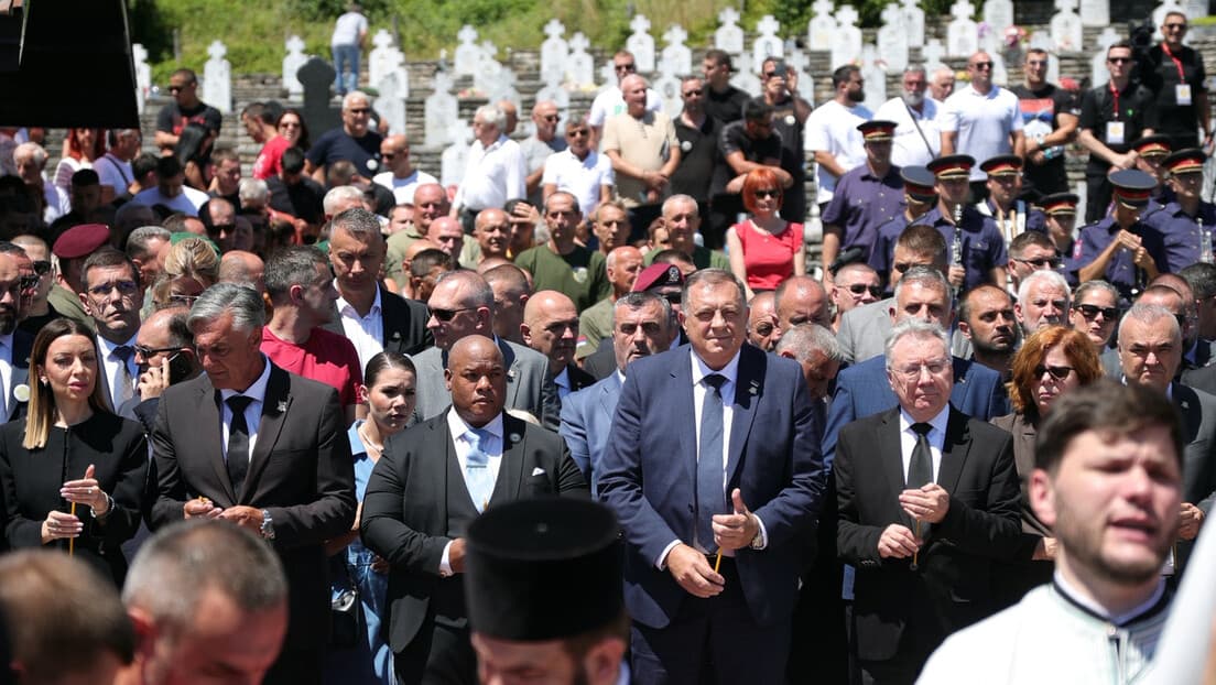 Bratunac — Mera Našeg Samopoštovanja: Parastos Za 3.267 Stradalih Srba, Prisustvovali Zvaničnici Iz RS, Srbije, Rusije I SAD