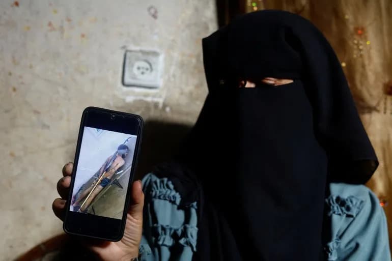 Procurila Fotografija Zlostavljanog Palestinskog Pritvorenika — Dve Majke Prepoznale Svoje Sinove