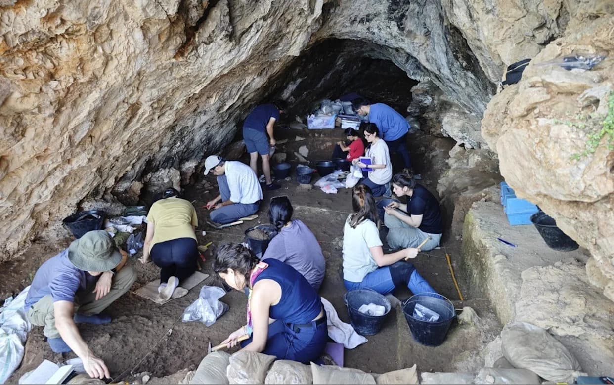 Otkriveno: Rani Homo sapiens i neandertalci delili su iste pećine i kulturne prakse