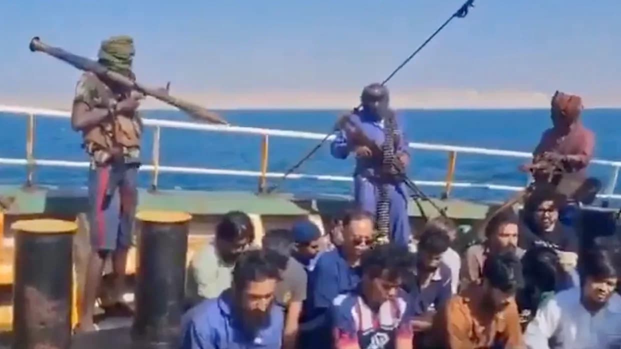Skok piratskih napada kod Roga Afrike pojačava rizike za međunarodnu plovidbu