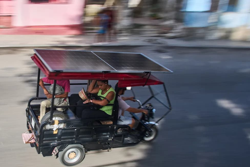 Električni Tricikli Na Solarni Pogon Preuzimaju Ulice Havane