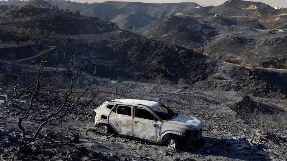 Požar kod Bedara: Najmanje 12 Poginulih, Stotine Vatrogasaca Bore Se Sa Plamenom