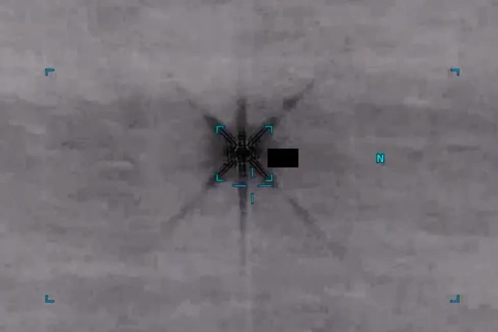 Pentagon Objavio 40 Novih Deklasifikovanih Dosijea O NLO: Dokumenti, Video i Audio Od 1948. Do 2025.