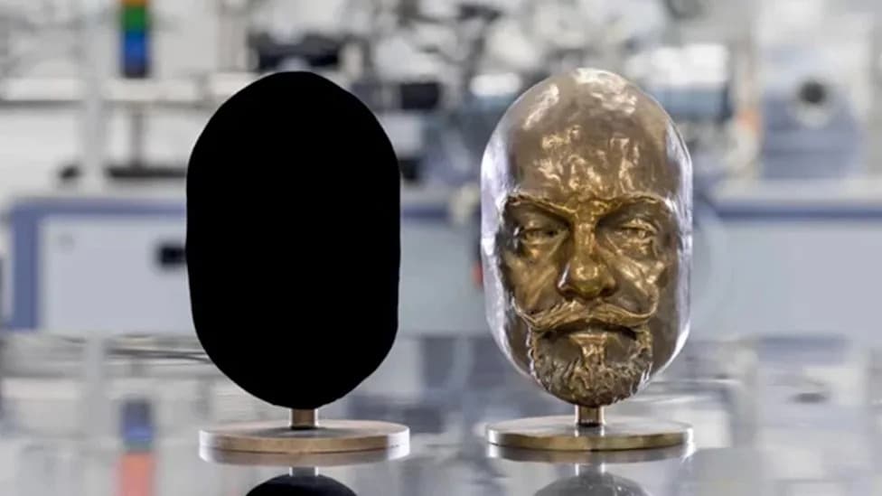 Vantablack 310: Kako Najcrnja Boja Može Zamračiti Satelite i Sačuvati Noćno Nebo