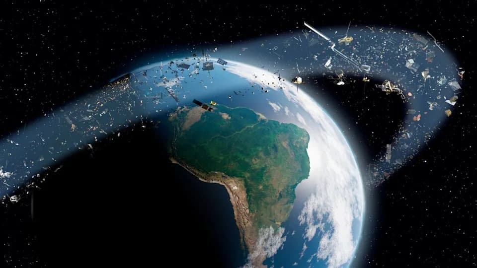 Oblak Sitnog Svemirskog Otpada Otkriven u Geostacionarnoj Orbiti — 'Minsko Polje' Za Skupe Satelite