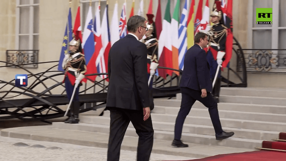 Makron Dočekao Vučića u Jelisejskoj Palati: Svečana Večera Pred Veliku Paradu 14. jula